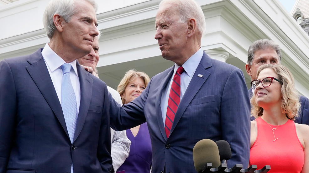 APTOPIX Biden AP21175711186601.jpg