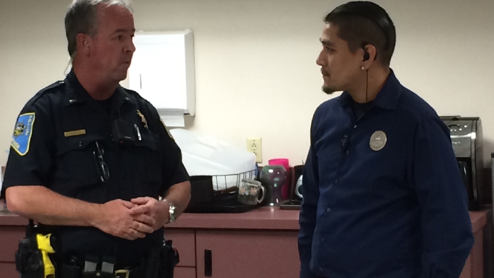 Sparks Police Get Special Lunch Courtesy Of Local Olive Garden Krnv