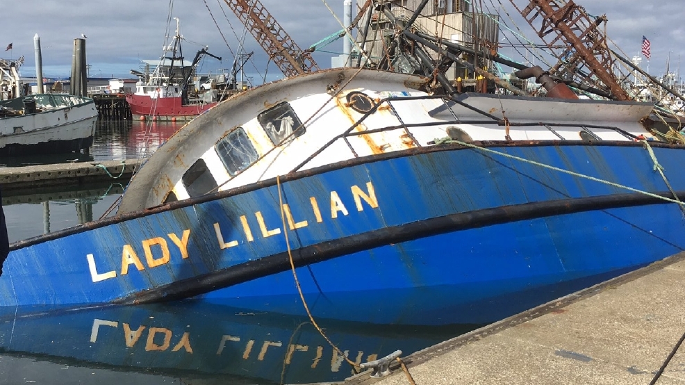 Fishing vessel sinks in Westport Marina KOMO