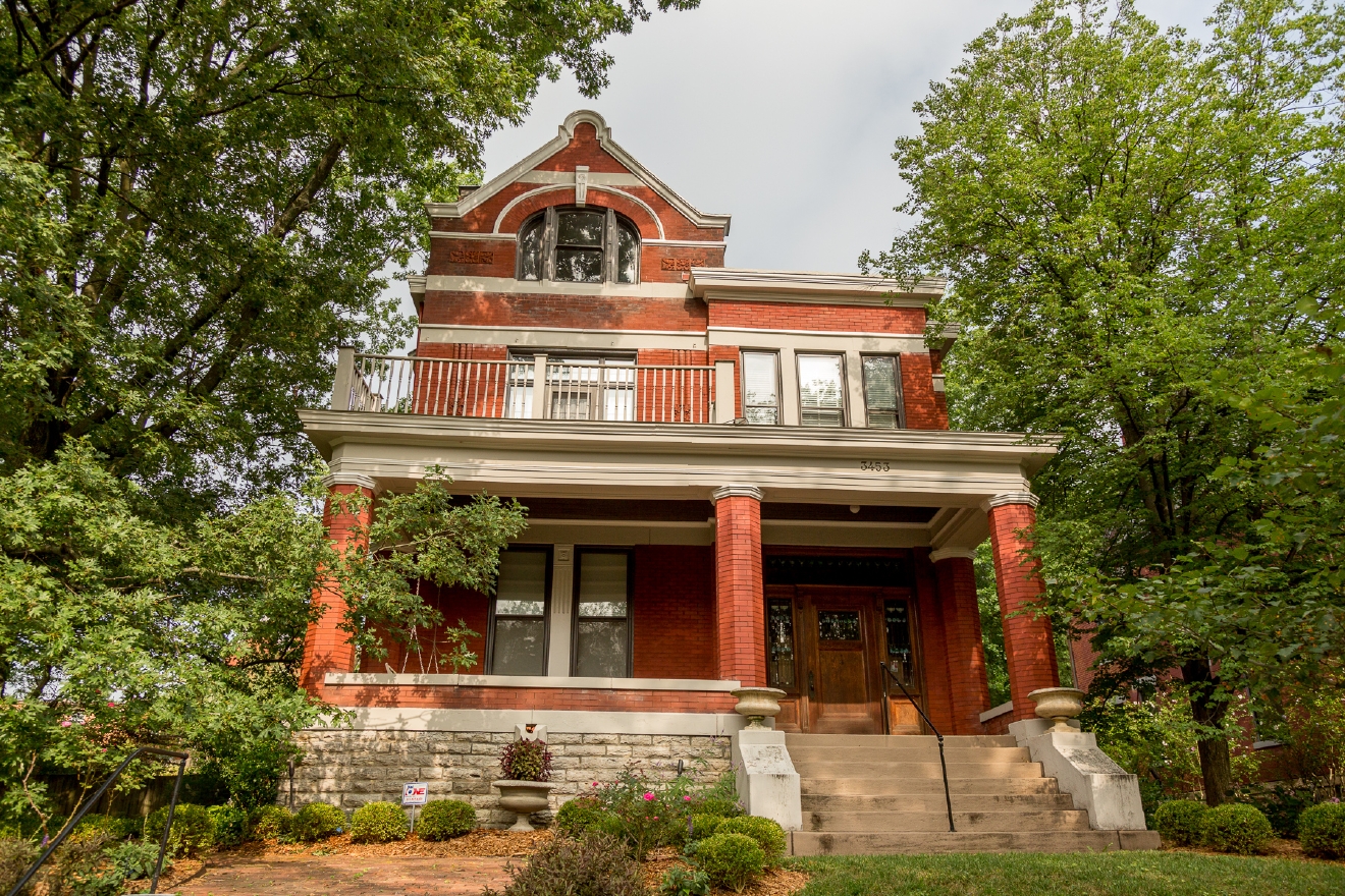 Photo Tour The Lovely Homes Of Clifton Cincinnati Refined