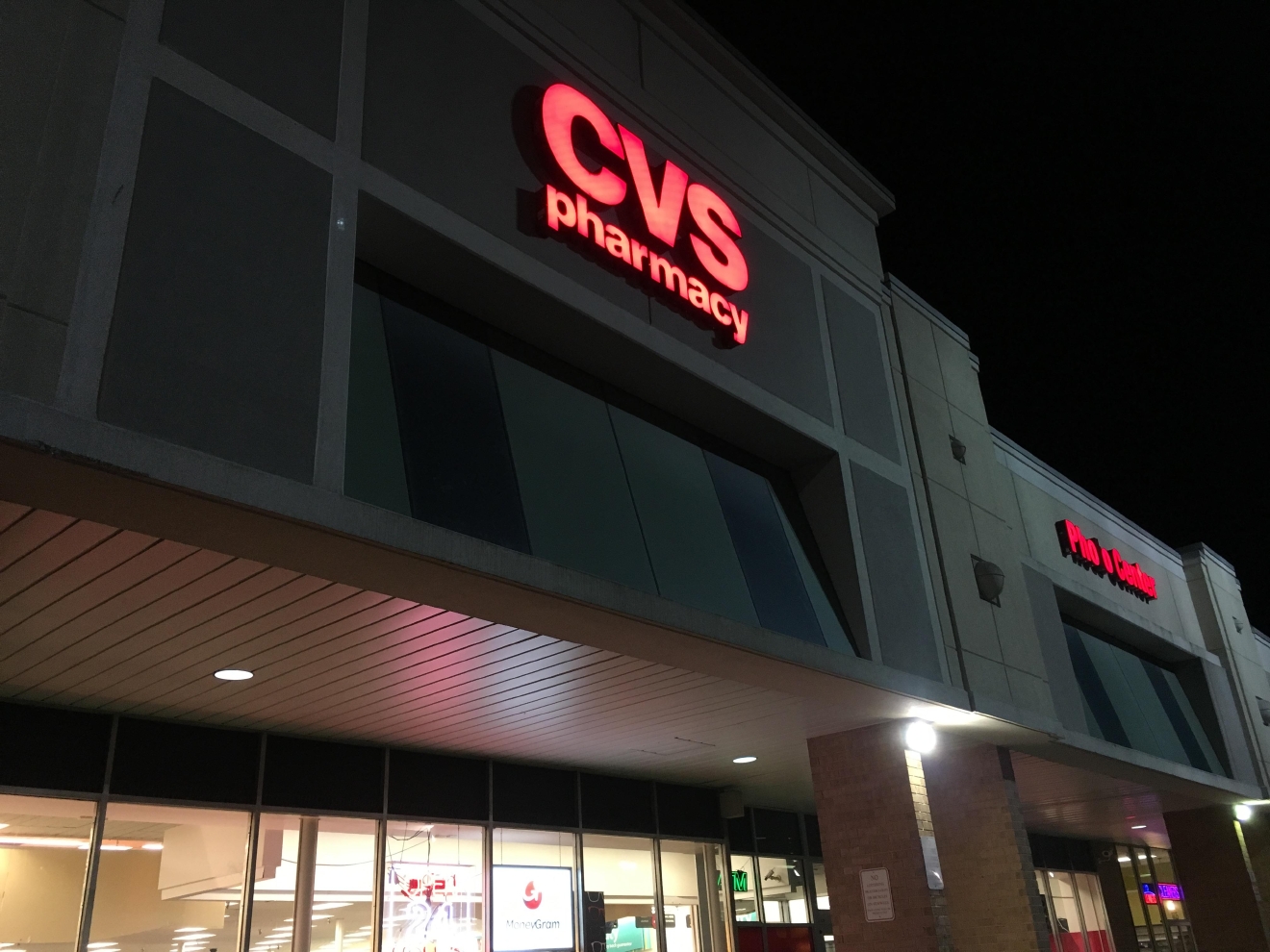 CVS manager, veteran fired after taking down two robbers in his