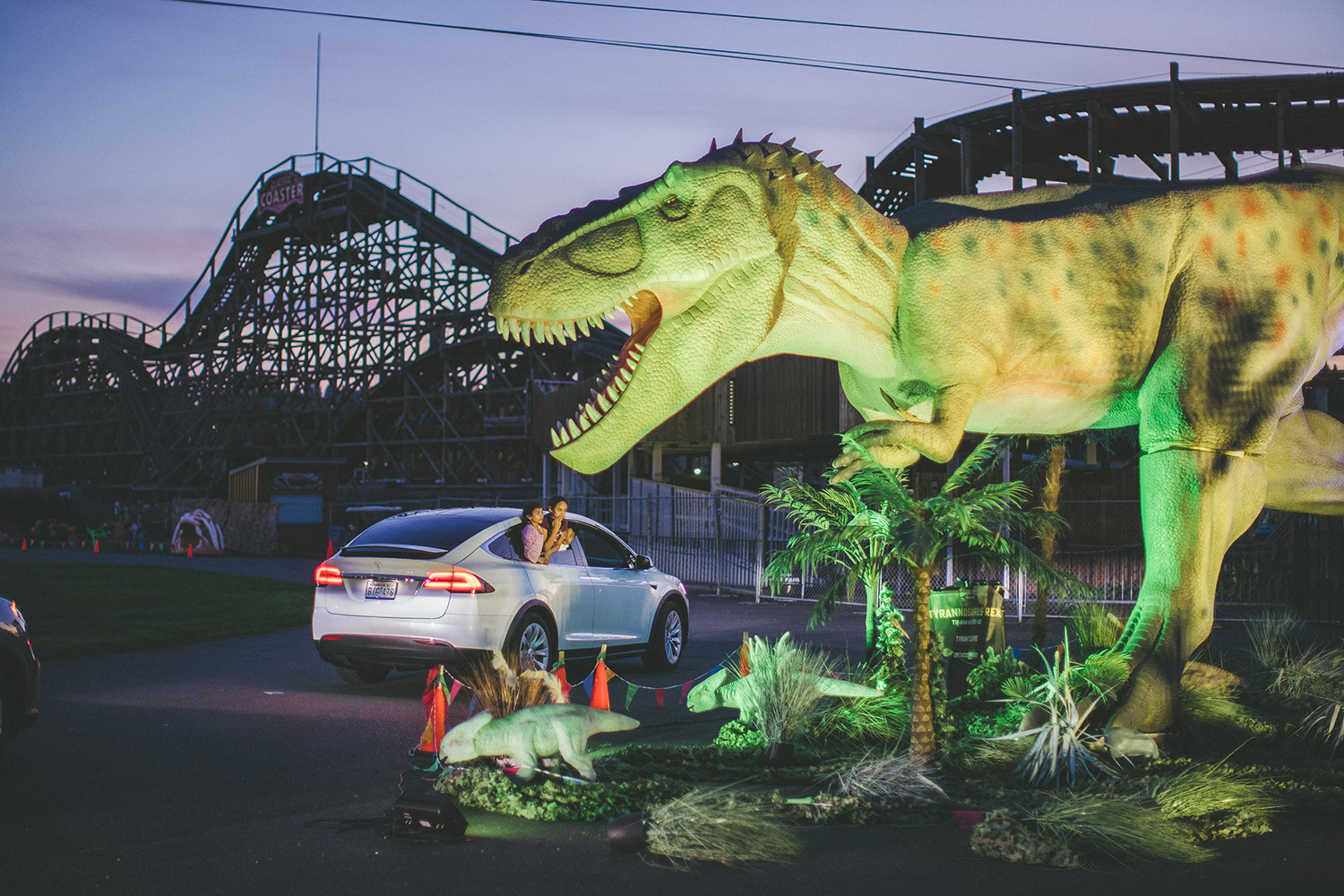 Photos Dinosaur DriveThru takes over WA State Fairgrounds Seattle