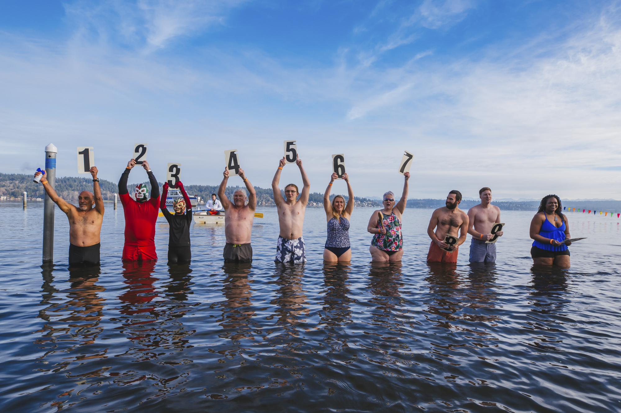 Photos Thousands Take Seattle S Annual Polar Bear Plunge Seattle Refined