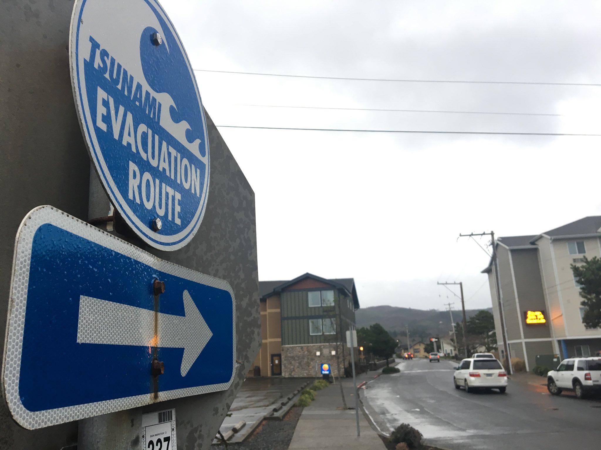 Tsunami evacuation maps outline safe routes on Oregon and Washington