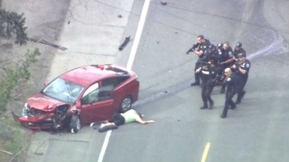 Seattle PD -- Sandpoint Way gunman car crash arrest A59.jpg Seattle PD -- Sandpoint Way gunman car crash arrest A59.jpg