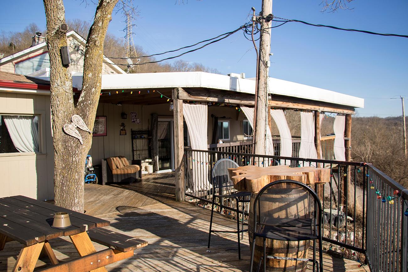 Knotty Pine On The Bayou Adds A Touch Of The Big Easy To The Bluegrass