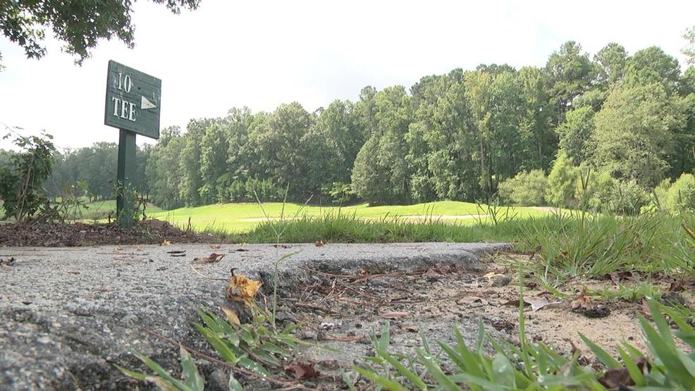 Crickentree neighbors worry golf course closing could depreciate home