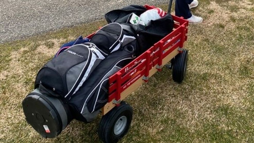 Golfers find alternatives for carts while out on the course WPBN