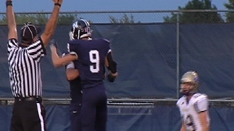 MAUMEE%20AT%20NAPOLEON%20PIC%20CELEBRATE%20TOUCHDOWN.jpg